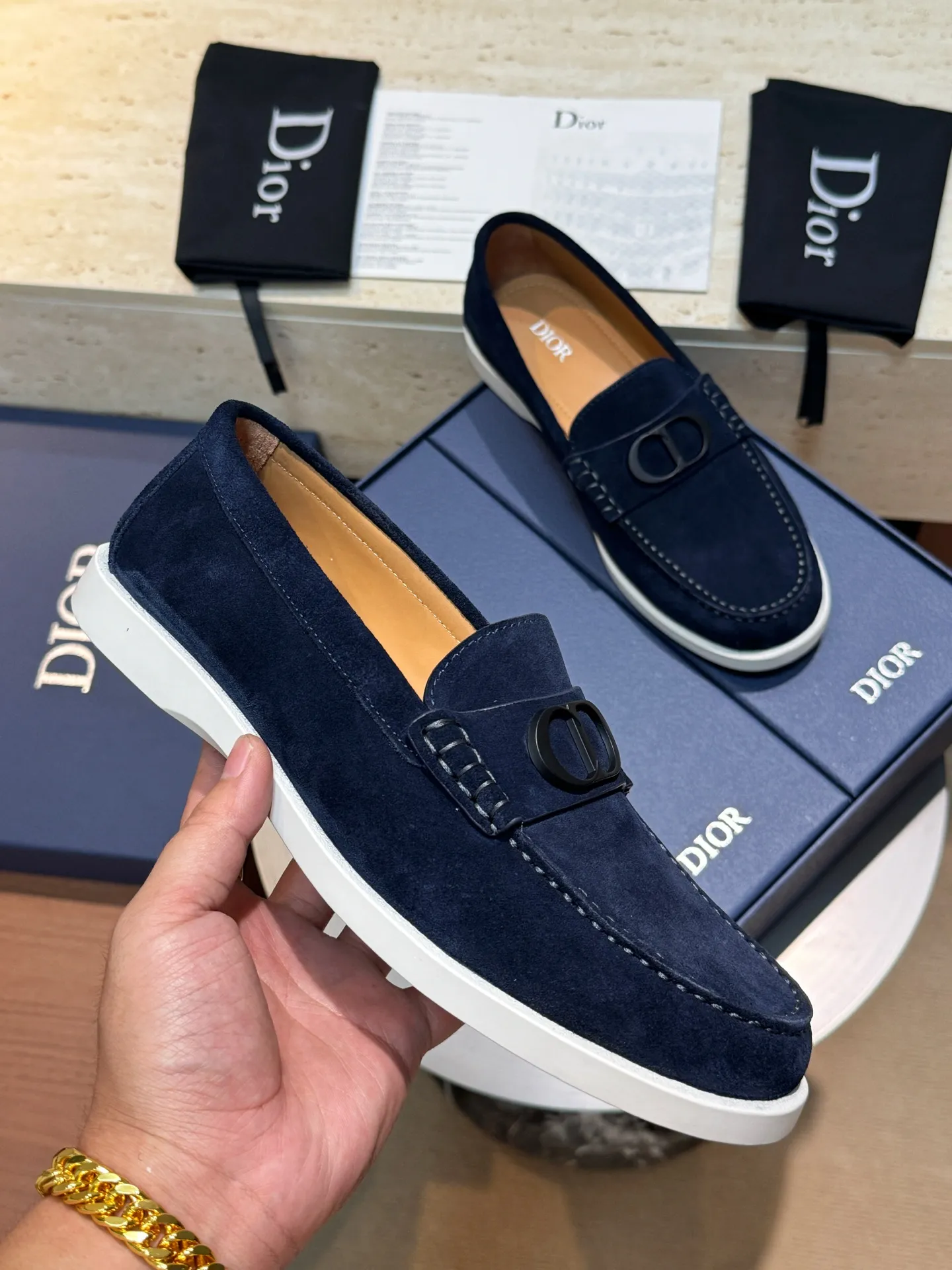 Men's Men's Shoes 💰440 [New Style] 🏃‍♂️🏃‍♂️Dio*Granville Dior - Men's Lace-up Casual Shoes - Original Reproduction Buy the original version and get a one-to-one reproduction. It is a casual dress shoe. Crafted from luxuriously soft navy suede, it features an Oblique printed panel on the upper. The lightweight white rubber sole adds sophistication, with an Oblique pattern engraved on the outsole and branding on the back. Adds elegance to any casual look. Imported cowhide suede + imported cowhide lining + original outsole Size: 39-44 (45 46 customized)